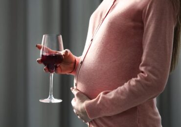 懷孕期間飲紅酒：會傷害我的寶寶嗎？